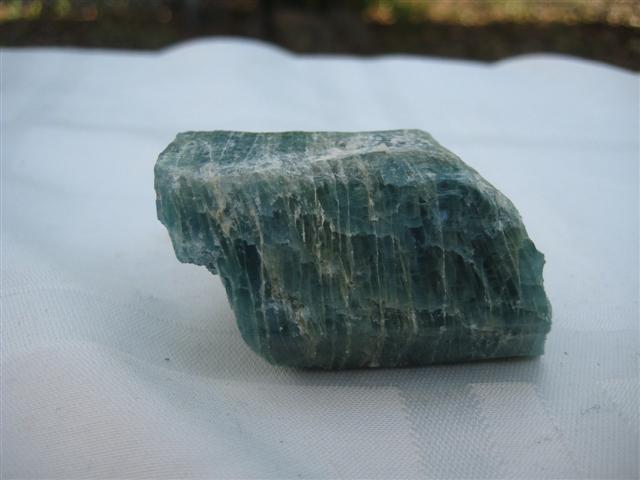 Apatite Green Blue helps to lift depression 927